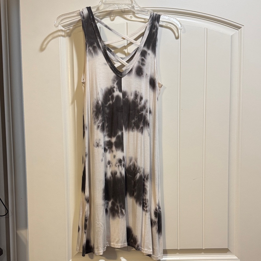 Sleeveless Black & White Tie-Dye Crisscross Tank Dress